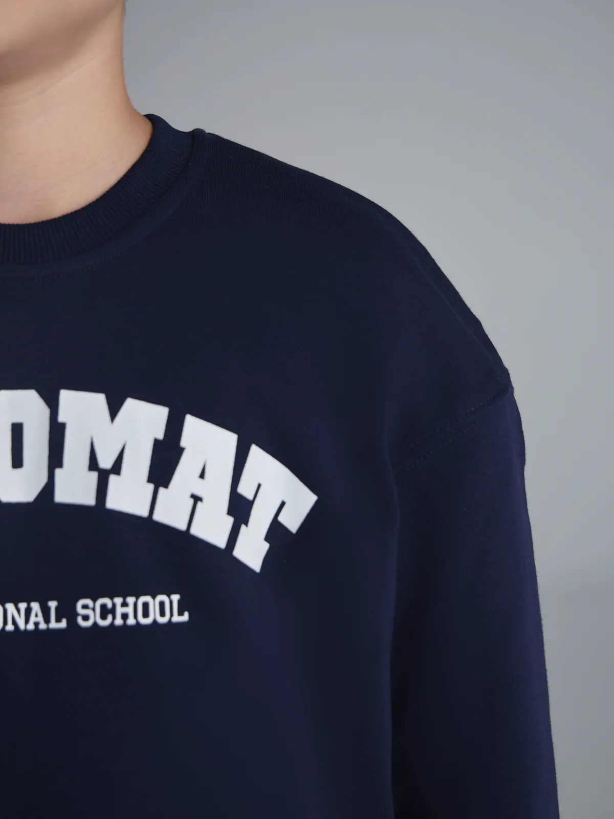 DIPLOMAT свитшот