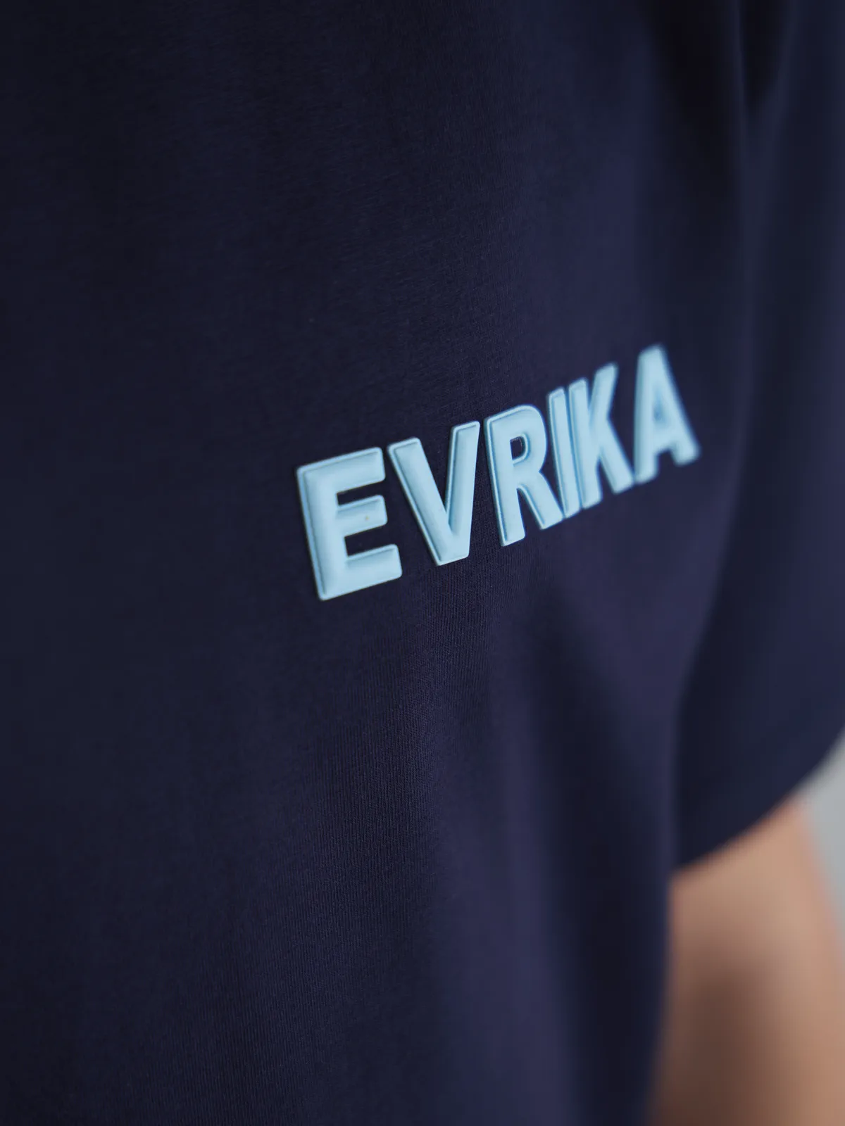 Футболка EVRIKA